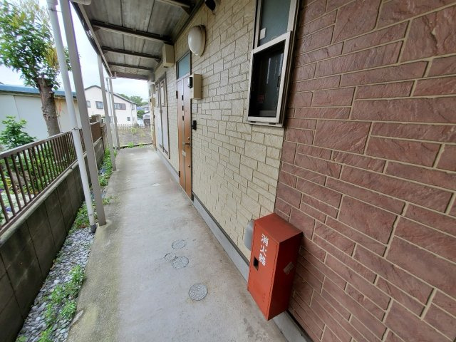 サンライズ三橋２のロビー