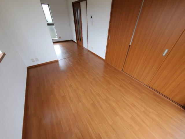 サンライズ三橋２の居間・リビング