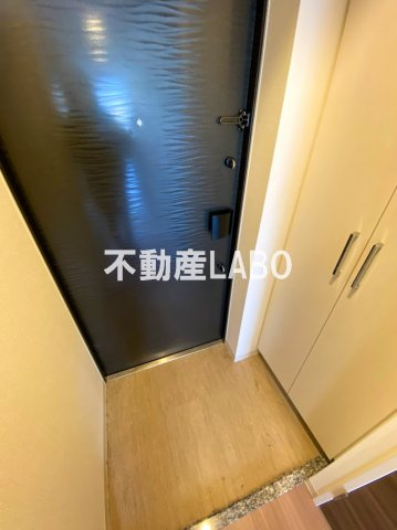 クリスタルグランツみなとシティの玄関