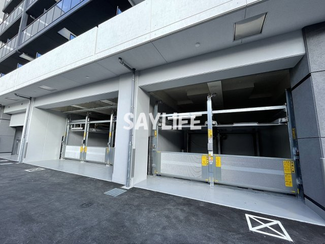 S-RESIDENCE高井田Centralの駐車場