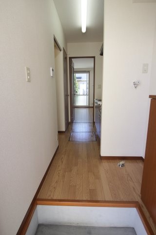 サンテ新横浜Bの玄関