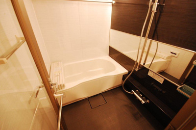 【浴室】 | 本町橋タワー | きれいなお風呂です