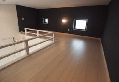 【内装】 | Castilloいのはな | ※同物件・同タイプの写真です。ロフト部分です。