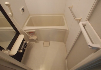 【浴室】 | Castilloいのはな | ※同物件・反転タイプの写真です。