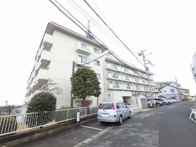 【外観】 | 鷺沼スカイマンション | 総戸数６５戸、昭和５２年９月築、管理人は日勤勤務につき管理体制良好です♪