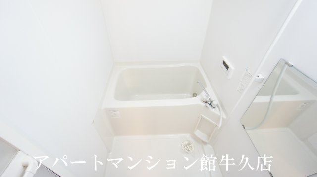 フローラ霞ヶ岡の浴室