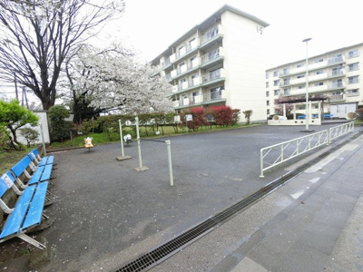 【その他共用部分】 | 六ッ川台団地１－５号棟 | 敷地内公園です。