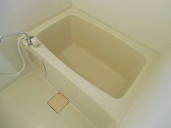 ヴィラフォーレＣの浴室