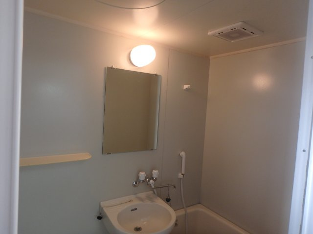 コーポ静の浴室