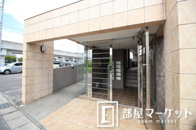 【エントランス】 | リーベン東梅坪
