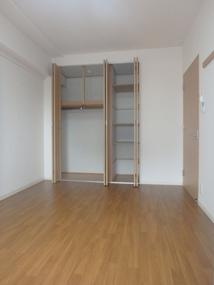 【洋室】 | ラ・ポルト福島