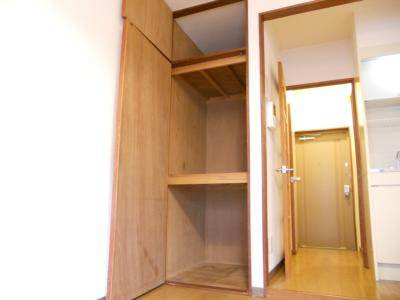 アルカディア高辻の収納|クローゼット