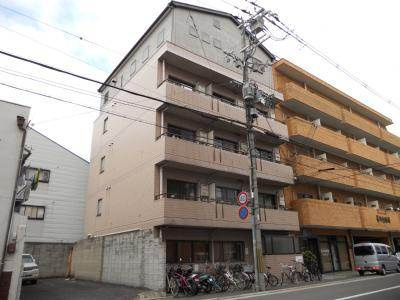 アルカディア高辻の外観