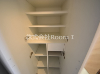 【玄関】 | ビエラコート内久宝寺　旧ルクレ内久宝寺 | 収納もある玄関です