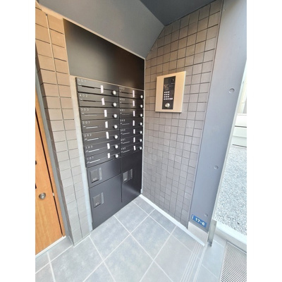 【エントランス】 | タスキsmart新宿 | コムハウジングにおまかせください！０３－３３７６－４６９４