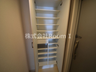 【玄関】 | ビエラコート内久宝寺　旧ルクレ内久宝寺 | 明るい玄関です