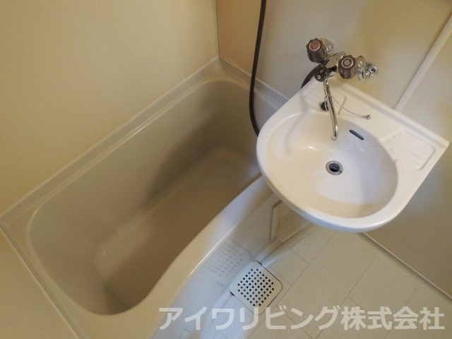 ジュネス桜ヶ丘の浴室|【ジュネス桜ヶ丘】