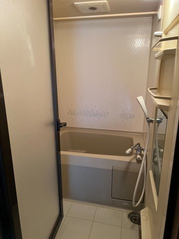 プレステージ東高松の浴室