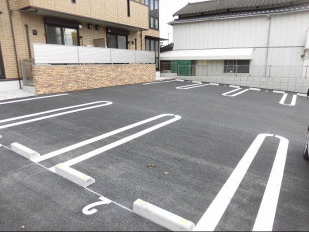 エニシャスの駐車場|駐車場です