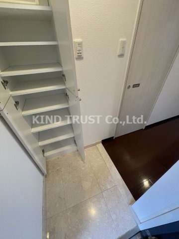 マティエール東梅田の玄関|シンプルで使いやすい玄関です