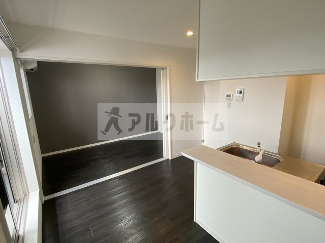 ステラウッド道明寺2の居間・リビング