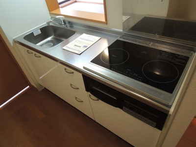 【キッチン】 | レオネクスト上之島 | ☆ＩＨコンロ２口＆ラジエントヒーター１口＆グリル付☆