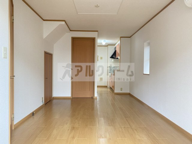 イーストガーデンの居間・リビング