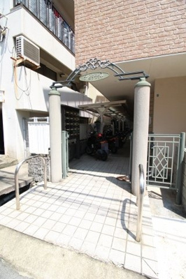 【エントランス】 | アビテ六甲