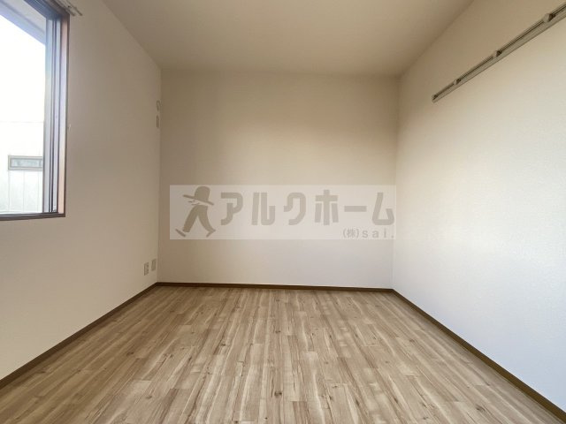 ルミエールA棟の洋室