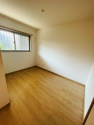 リッツアベニューの居間・リビング|こちらの居間で趣味の時間をお楽しみください