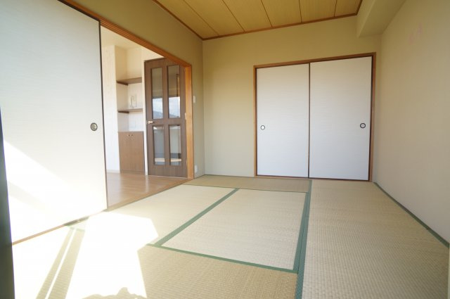 オーベルジュ宝塚の和室|参考、同建物・反転間取りの号室