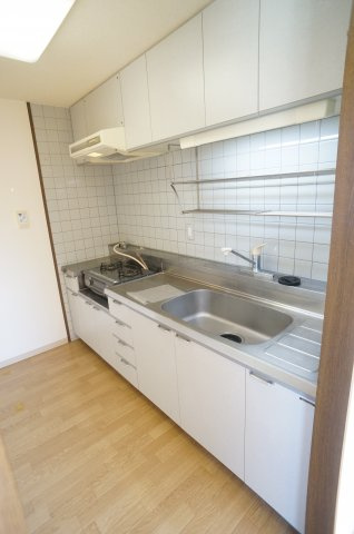 オーベルジュ宝塚のキッチン|参考、同建物・反転間取りの号室