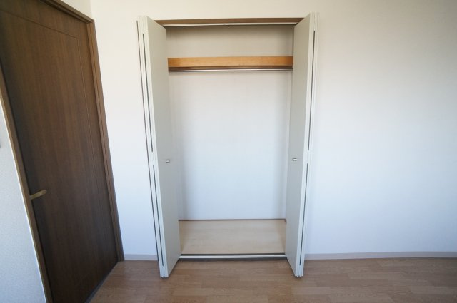 オーベルジュ宝塚の収納|参考、同建物・反転間取りの号室