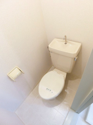 【トイレ】 | ティ・エスハイム壱番館 | 人気のバストイレ別です♪トイレが独立していると使いやすいですよね☆