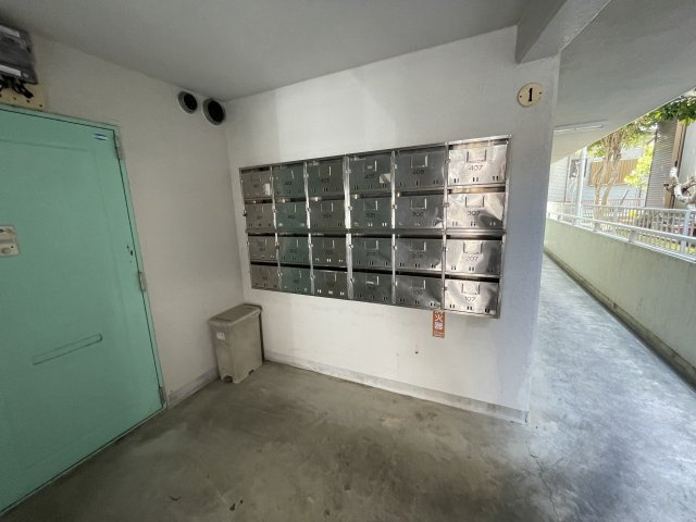 フレクション堀川のロビー