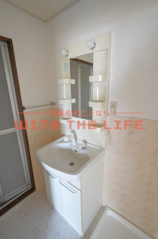 フリーデン安居野G棟【キャッシュバック対象物件】の独立洗面台|使いやすい独立洗面台です