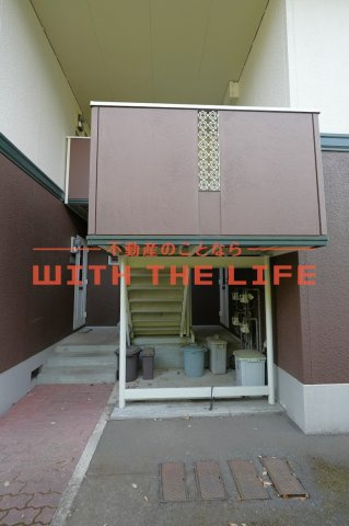 フリーデン安居野G棟【キャッシュバック対象物件】のエントランス|建物の内部です