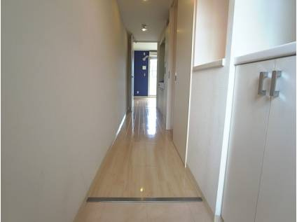 ドミール春日野道Ｎの玄関