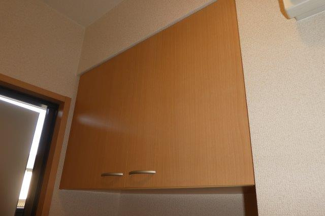 オランジュBの玄関|シューズボックス上