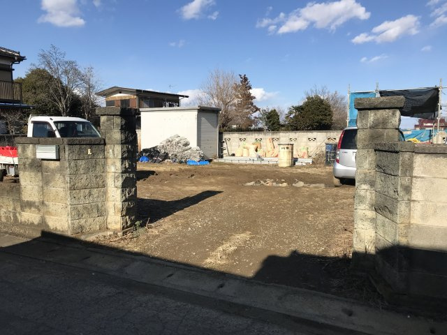 〈調整区域〉約100坪の住宅用地。住宅建築には12号の開発許可が必要です