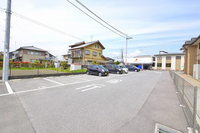 ラキアクアの駐車場|駐車場に車を止められます