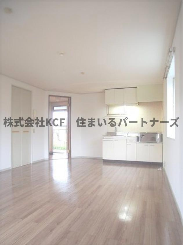 フリーデン安居野Gの居間・リビング|使いやすいリビングです