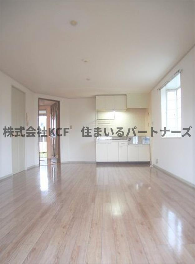 フリーデン安居野Gの居間・リビング|ゆったり過ごせる居間です