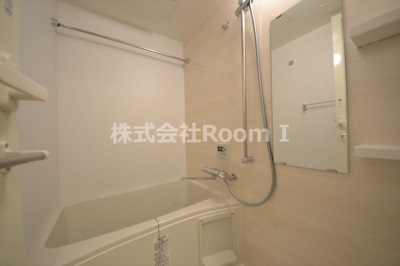 【浴室】 | BPRレジデンス大阪本町Q | コンパクトで使いやすいお風呂です