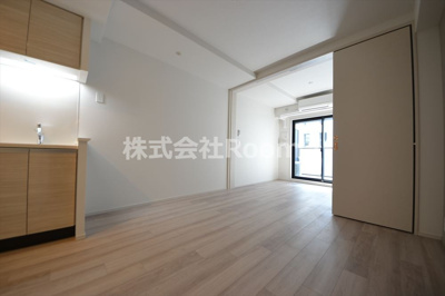 【居間・リビング】 | BPRレジデンス大阪本町Q | ゆったり過ごせるリビングです