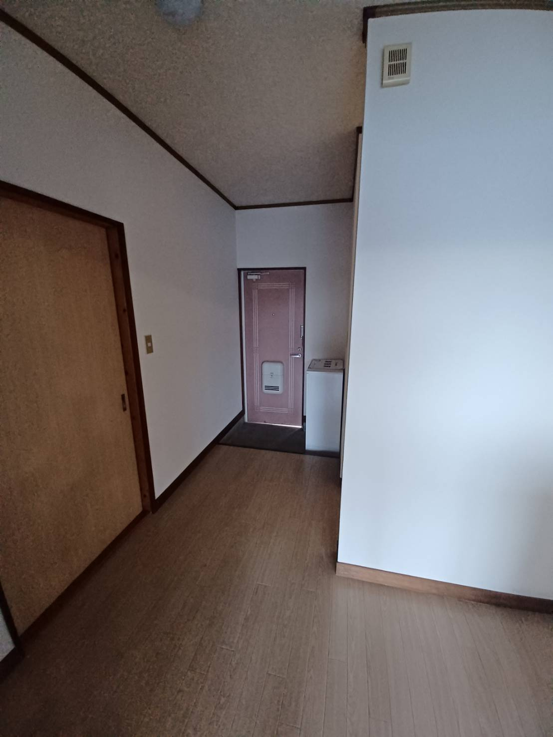 メゾン中岡の玄関