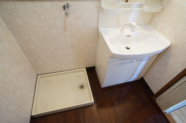 赤崎ビルの洗面所|広々洗面所