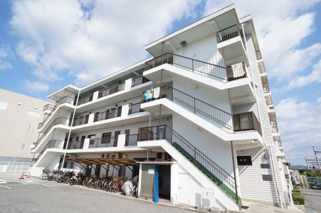 赤崎ビルの外観|綺麗な外観