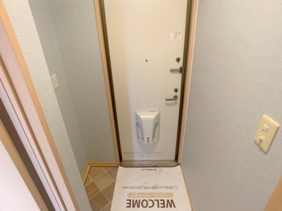 【玄関】 | ロイヤルレジデンス C