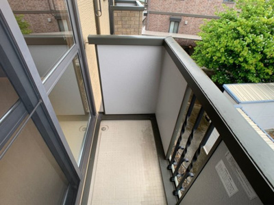 【バルコニー】 | ロイヤルレジデンス C